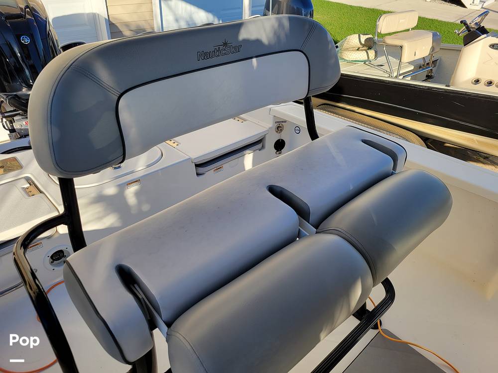 Slide: The Image of Bolster Seat - 14970987