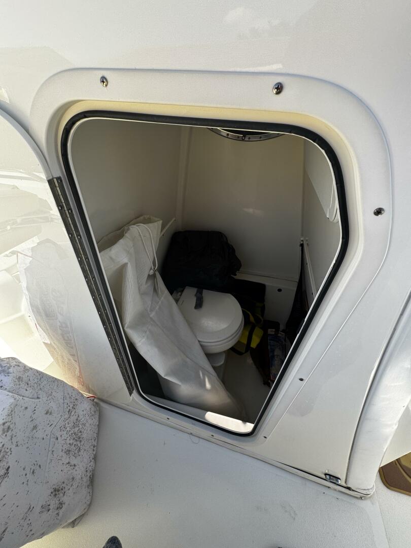 Slide: The Image of NauticStar 251 Hybrid 2019 - 4789013