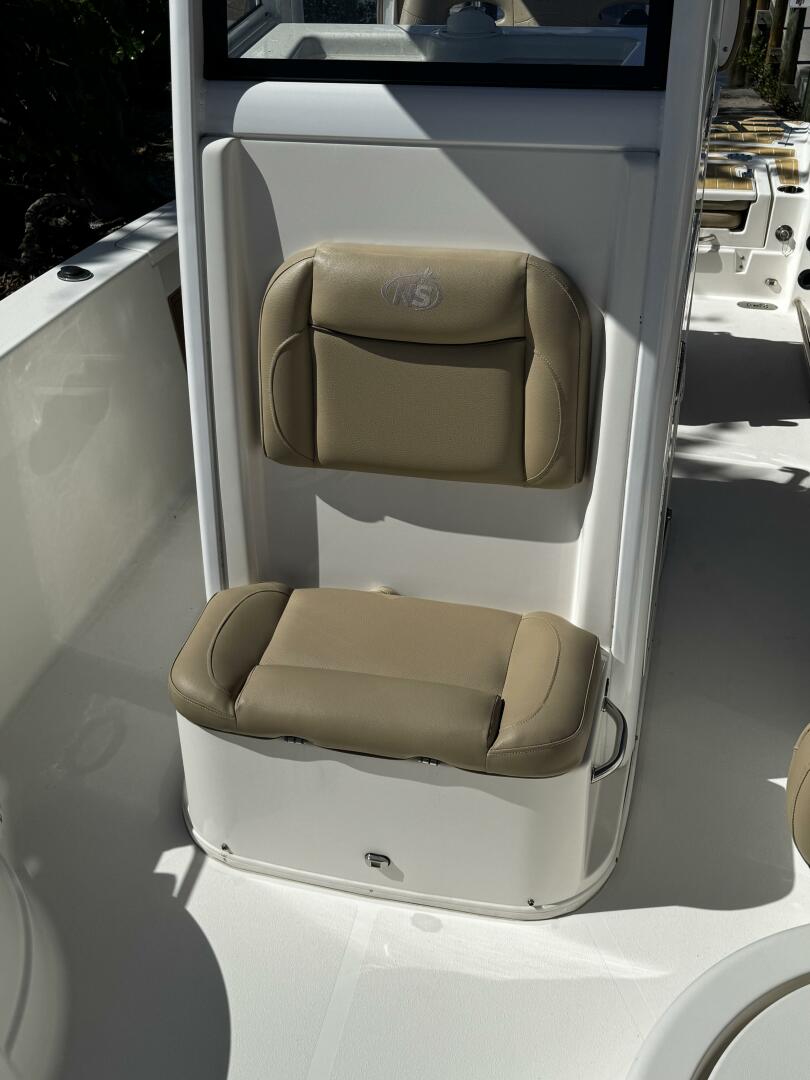Slide: The Image of NauticStar 251 Hybrid 2019 - 4789010