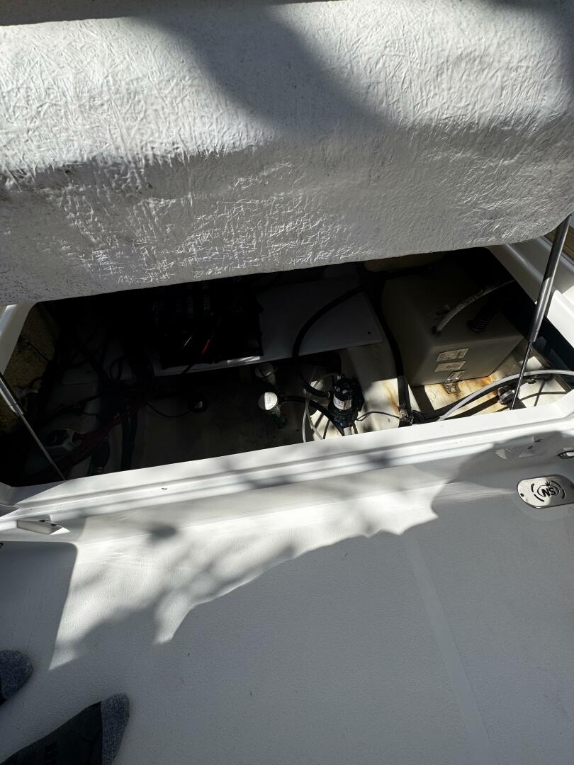 Slide: The Image of NauticStar 251 Hybrid 2019 - 4788994