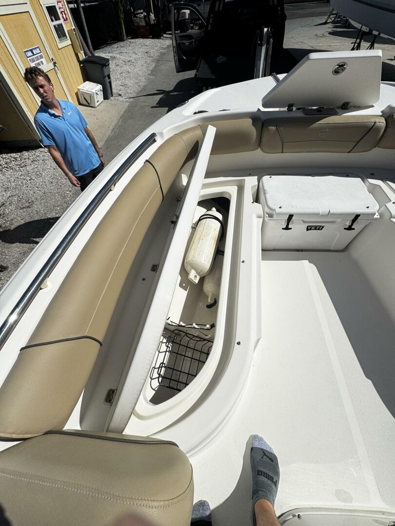 Slide: The Image of NauticStar 251 Hybrid 2019 - 4789012