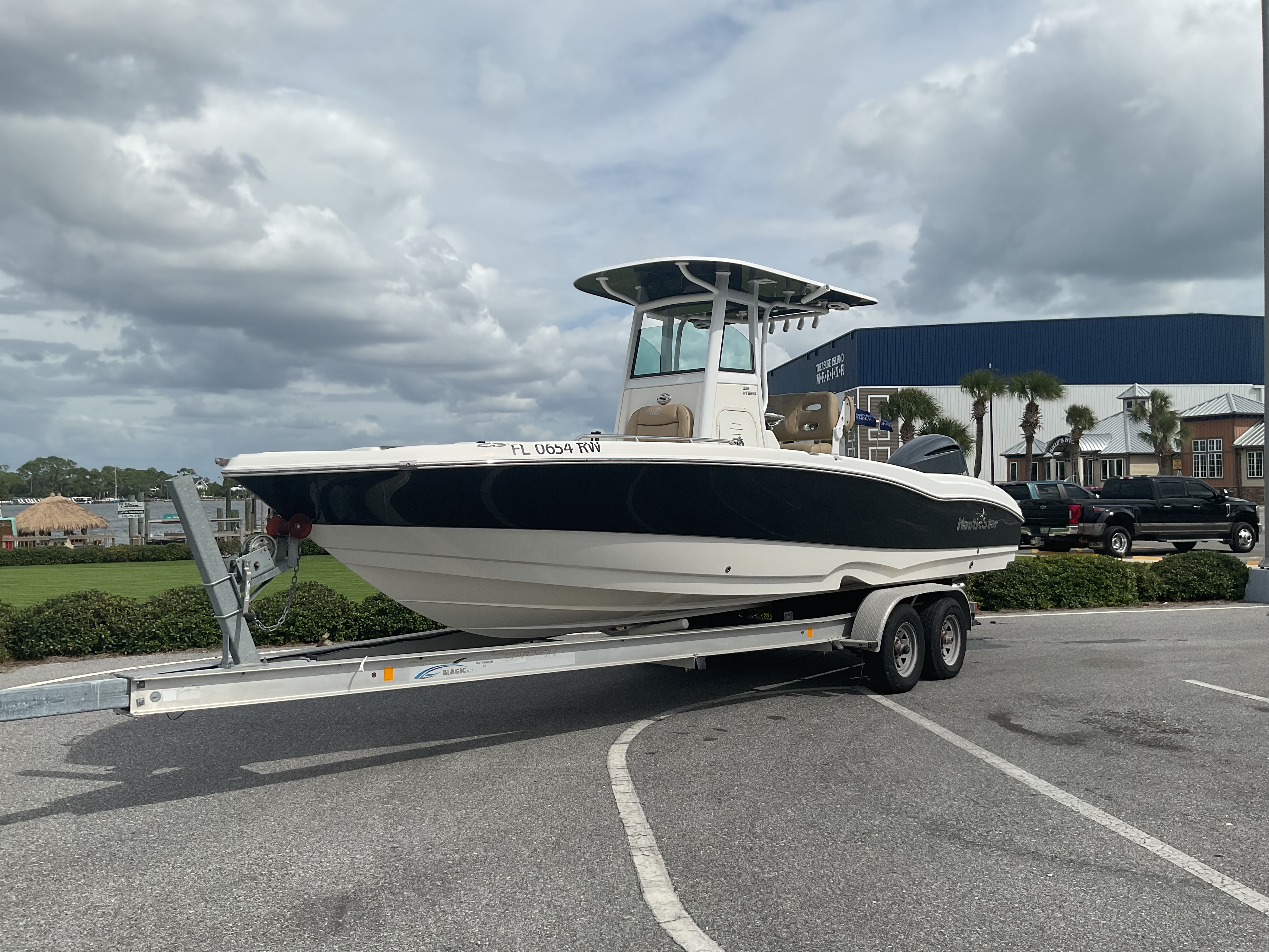 Slide: The Image of NauticStar 251 Hybrid 2019 - 3