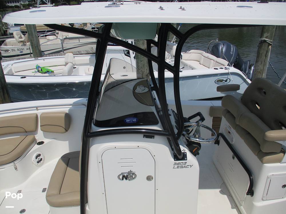 Slide: The Image of NauticStar 2602 Legacy 2020 - 15725608