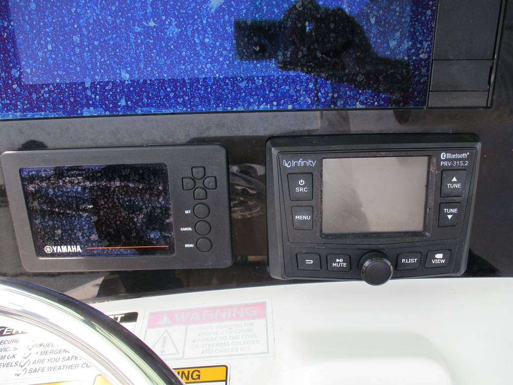 Slide: The Image of NauticStar 2602 Legacy 2020 - 15725665