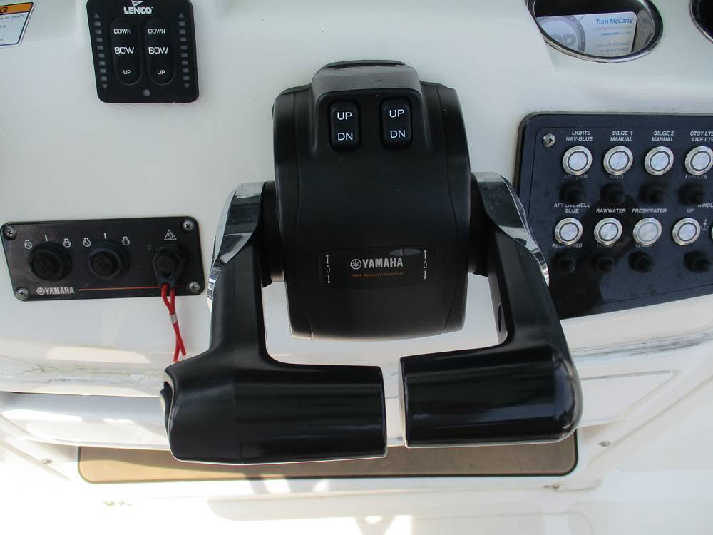 Slide: The Image of NauticStar 2602 Legacy 2020 - 15725668