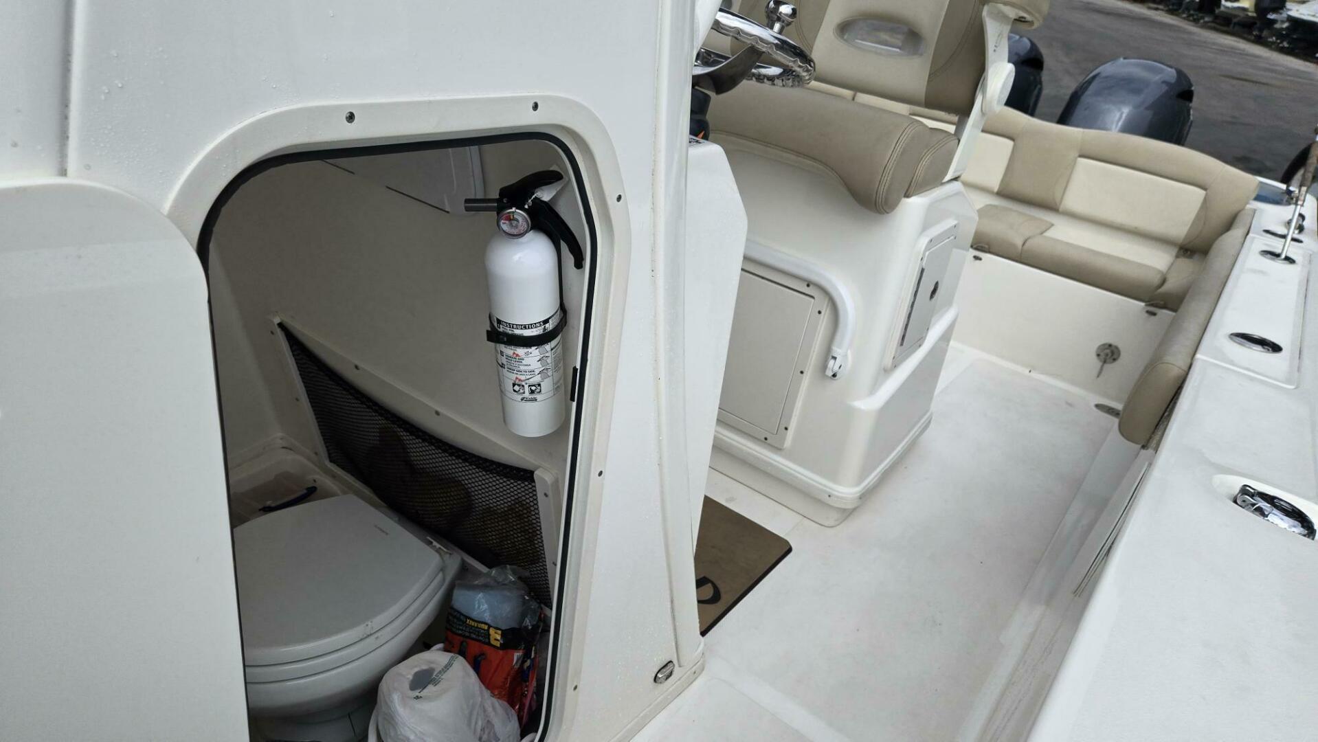 Slide: The Image of NauticStar 2602 Legacy 2021 - 5100201