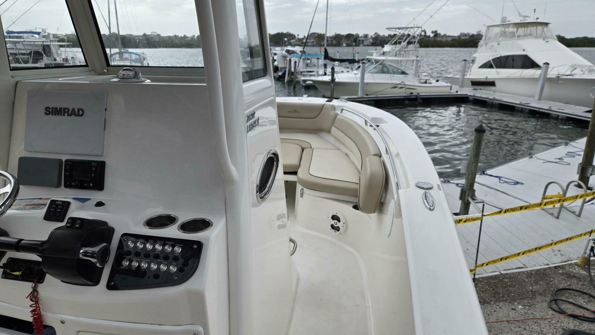 Slide: The Image of NauticStar 2602 Legacy 2021 - 5100204