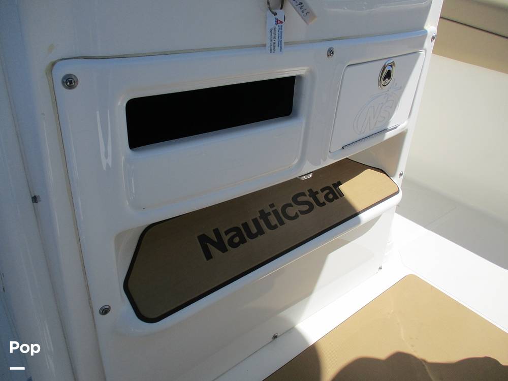 Slide: The Image of NauticStar 28SX 2020 - 15402788