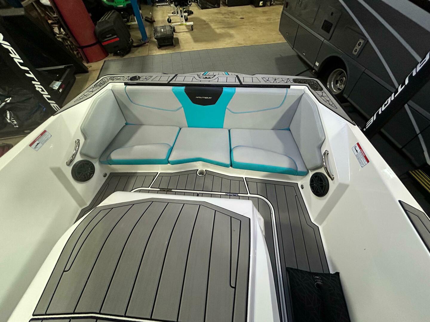 Slide: The Image of Nautique 200 Ski Nautique 2022 - 4941063