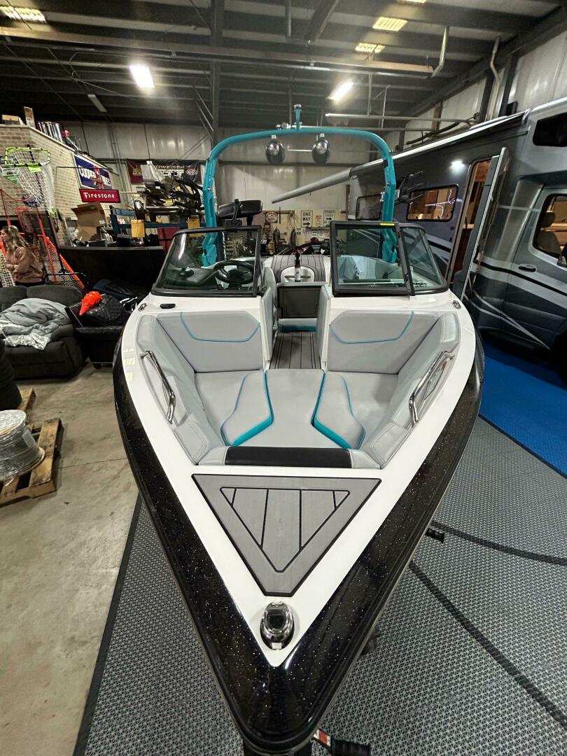 Slide: The Image of Nautique 200 Ski Nautique 2022 - 4941073