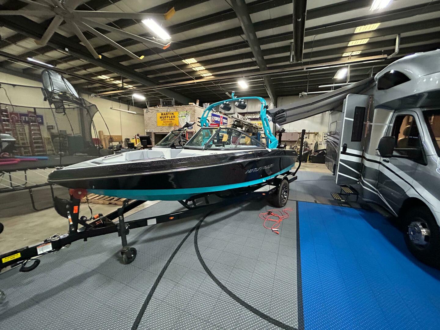 Slide: The Image of Nautique 200 Ski Nautique 2022 - 4941068