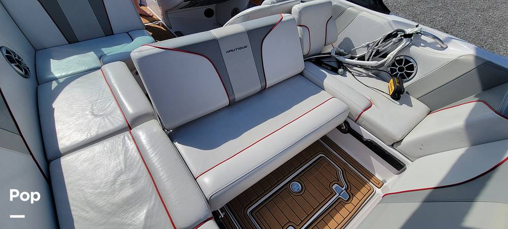 Slide: The Image of Nautique 210 Team Edition 2010 - 15239088