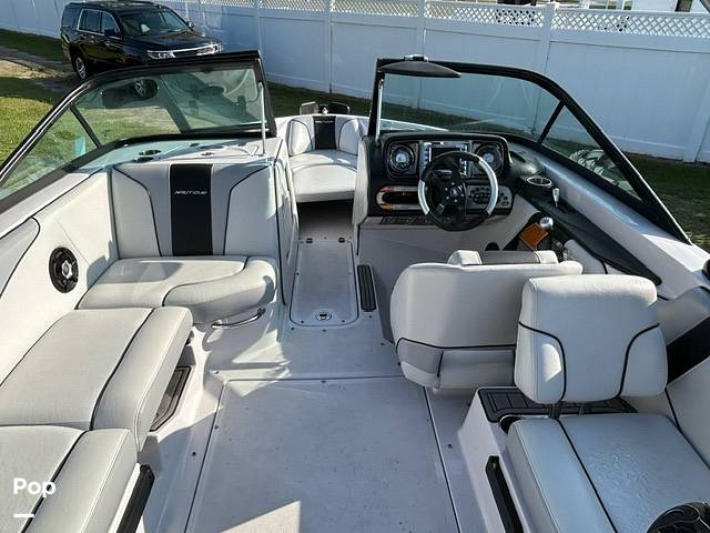 Slide: The Image of Nautique 210 Team Edition 2011 - 14640773