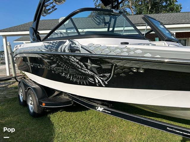 Slide: The Image of Nautique 210 Team Edition 2011 - 14640786