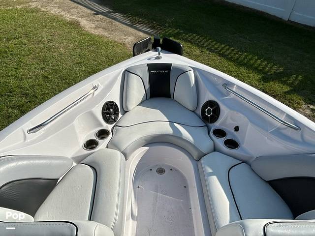 Slide: The Image of Nautique 210 Team Edition 2011 - 14640779