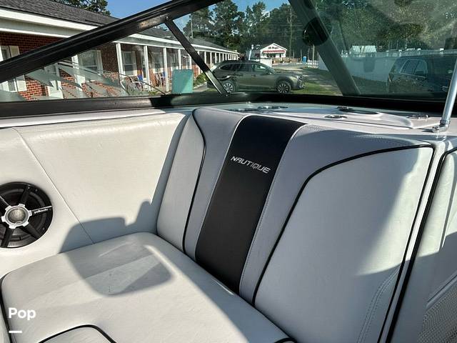 Slide: The Image of Nautique 210 Team Edition 2011 - 14640890