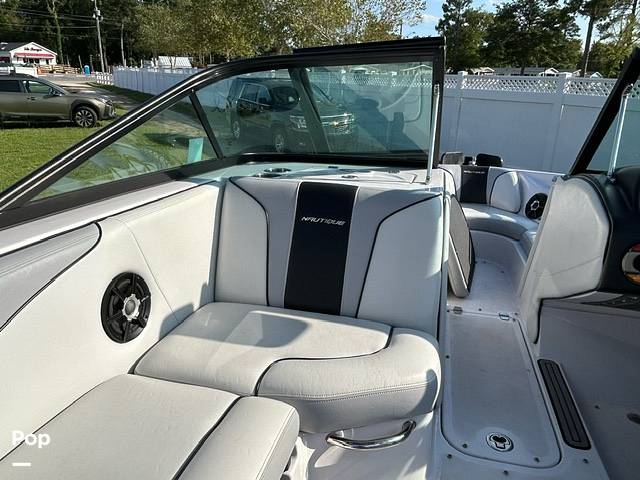 Slide: The Image of Nautique 210 Team Edition 2011 - 14640881