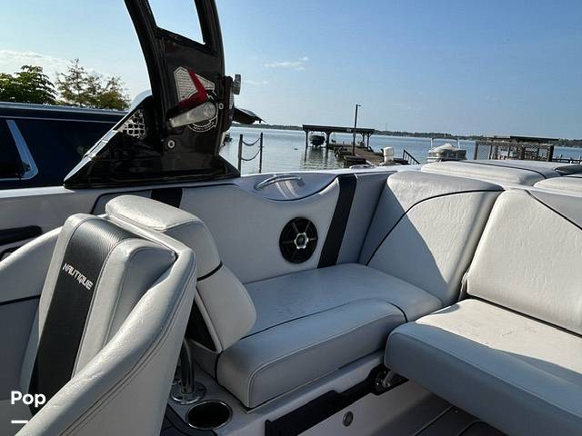 Slide: The Image of Nautique 210 Team Edition 2011 - 14640876