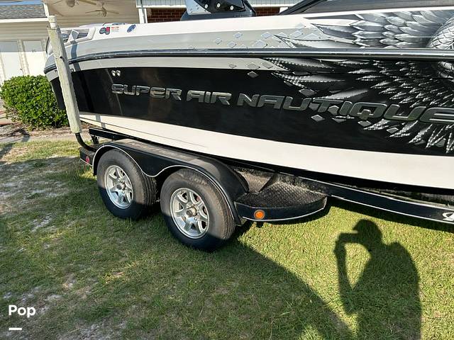 Slide: The Image of Nautique 210 Team Edition 2011 - 14640886