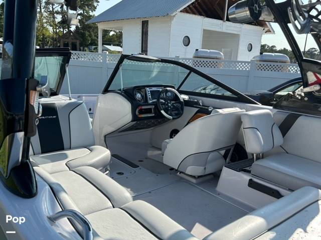 Slide: The Image of Nautique 210 Team Edition 2011 - 14640788