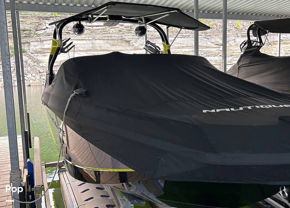 Slide: The Image of Cover - Full Boat - 14667563