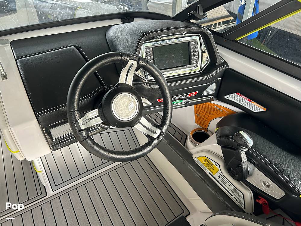 Slide: The Image of Steering Wheel - 14667664