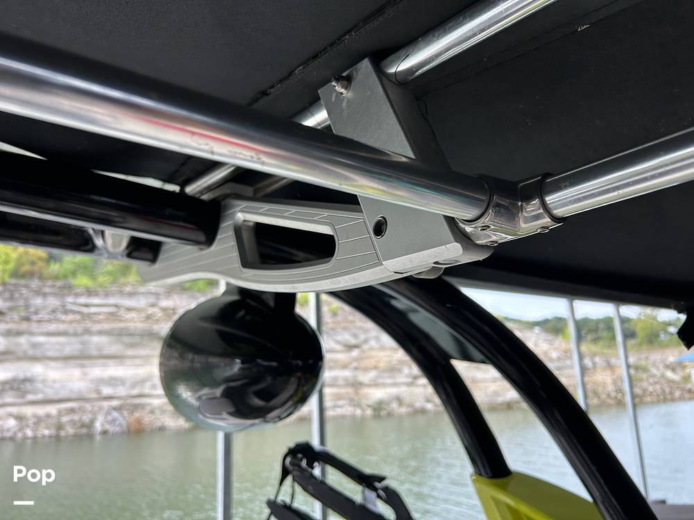 Slide: The Image of Wakeboard Rack - 14667665