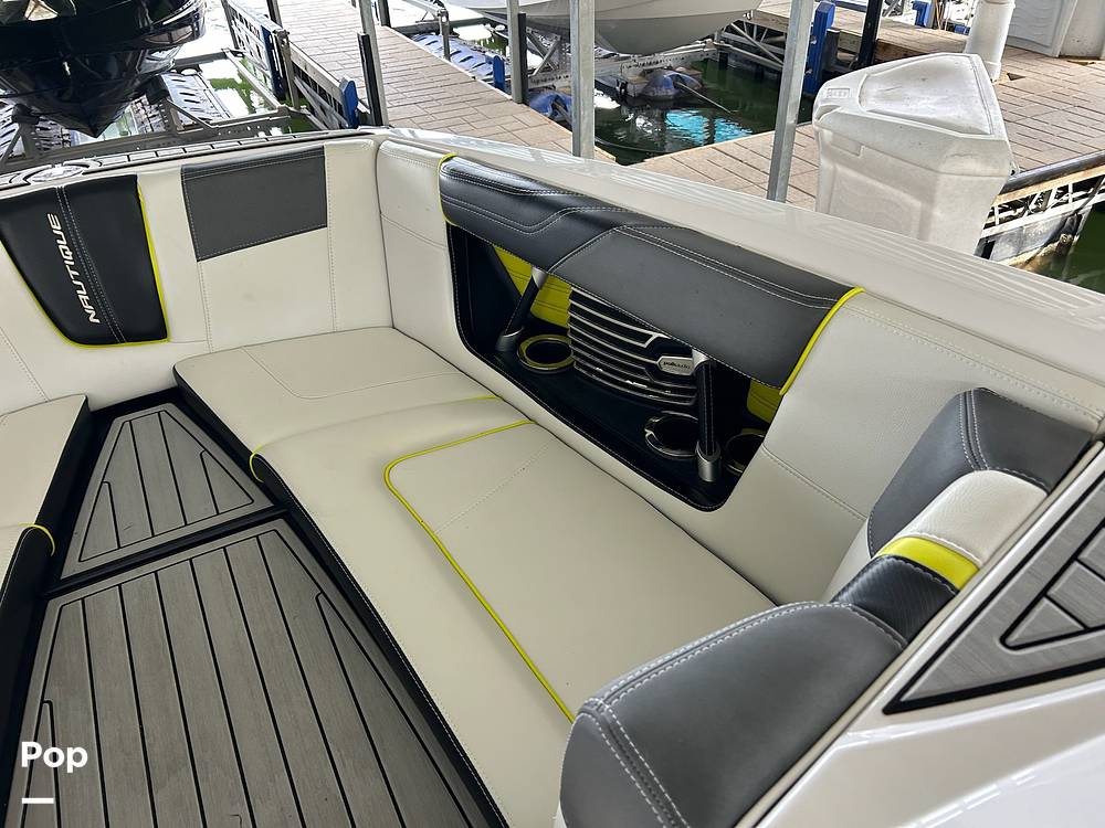 Slide: The Image of Bow Seating - 14667607