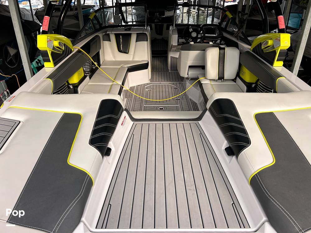 Slide: The Image of Transom Seating - 14667638