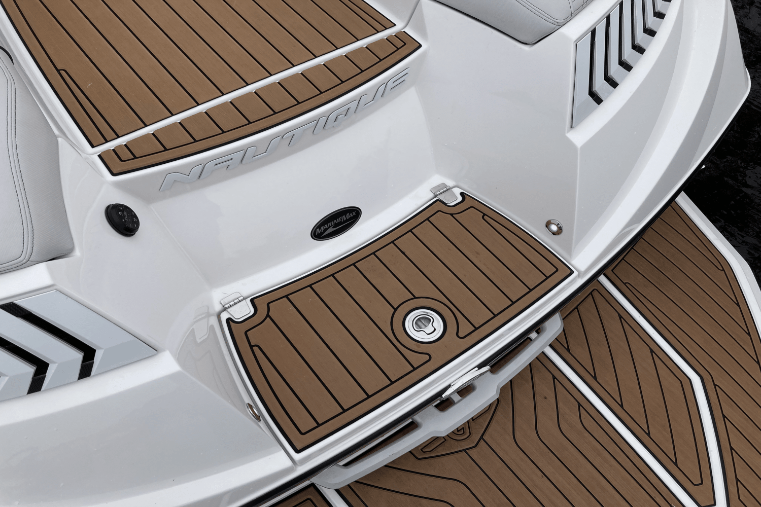 Slide: The Image of Nautique G25 2019 - 12