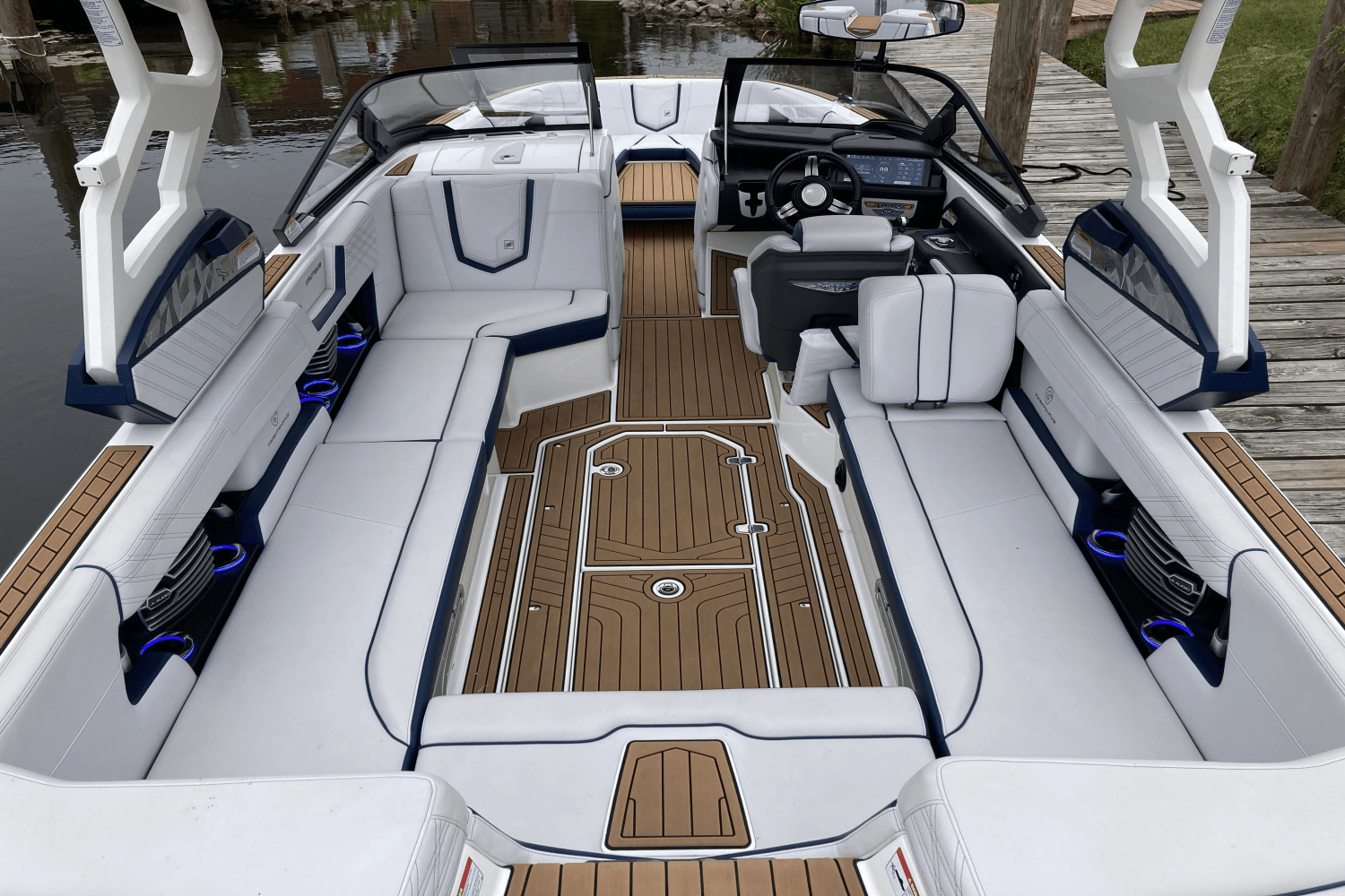 Slide: The Image of Nautique G25 2019 - 15