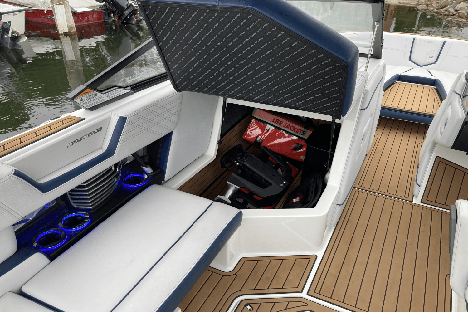 Slide: The Image of Nautique G25 2019 - 21