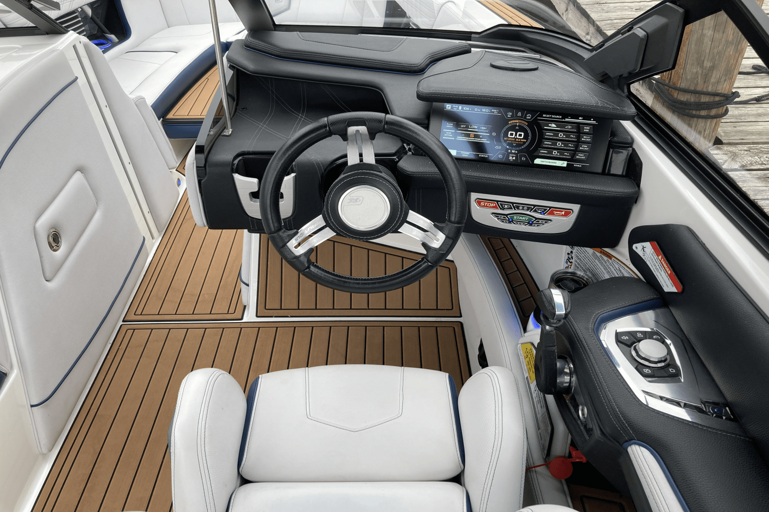 Slide: The Image of Nautique G25 2019 - 25