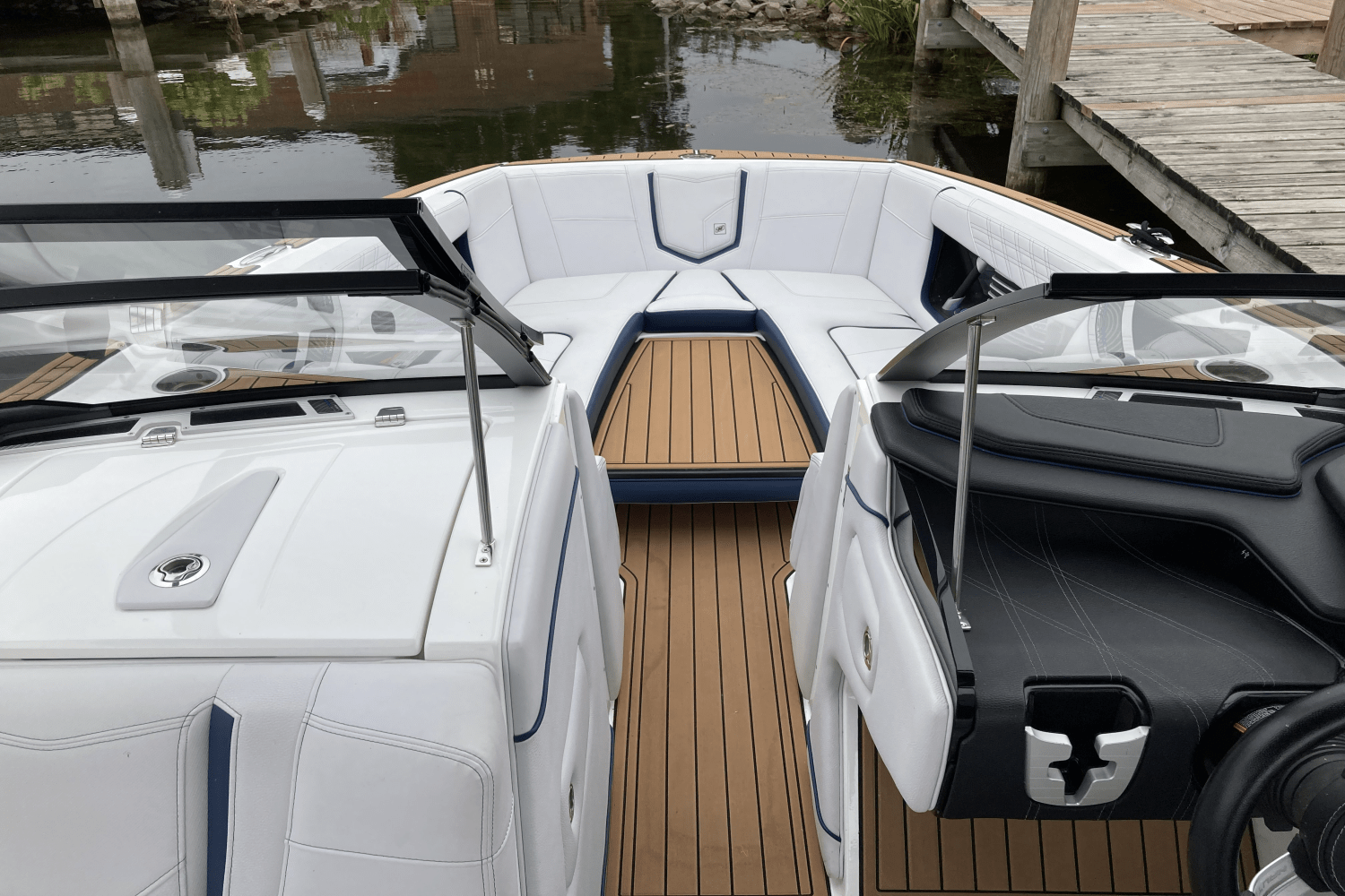 Slide: The Image of Nautique G25 2019 - 27