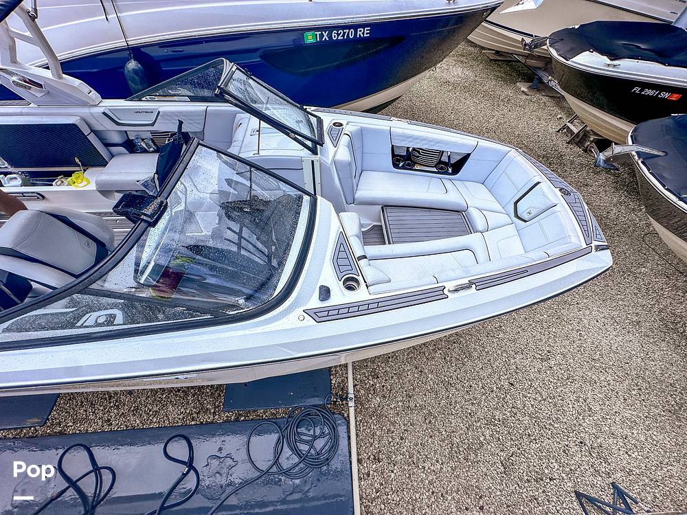 Slide: The Image of Bow Seating Detail - 14703378