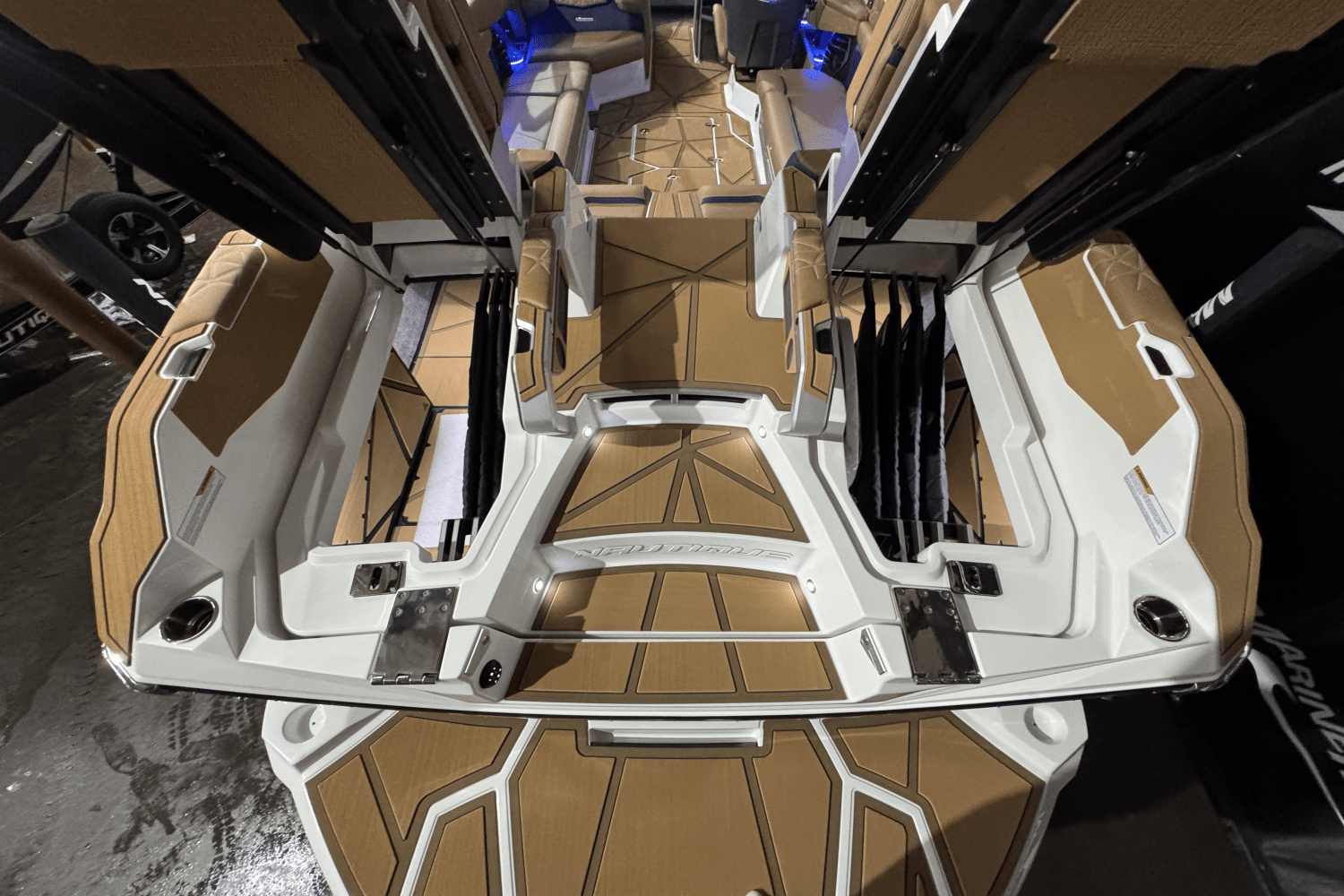 Slide: The Image of Nautique G25 Paragon 2025 - 10