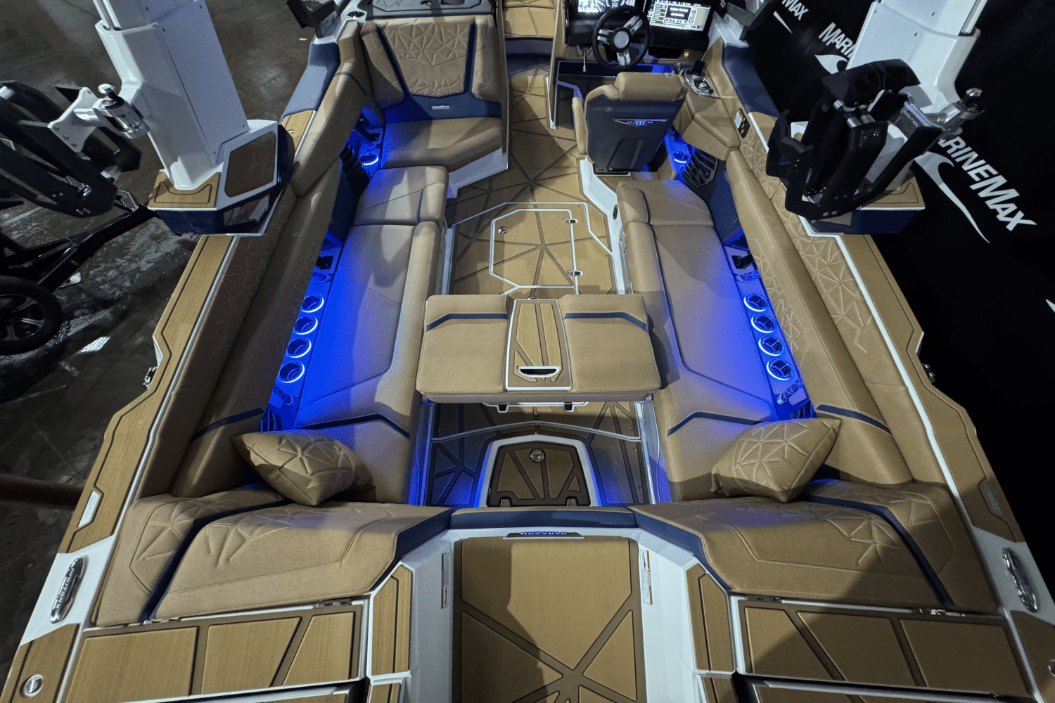 Slide: The Image of Nautique G25 Paragon 2025 - 16