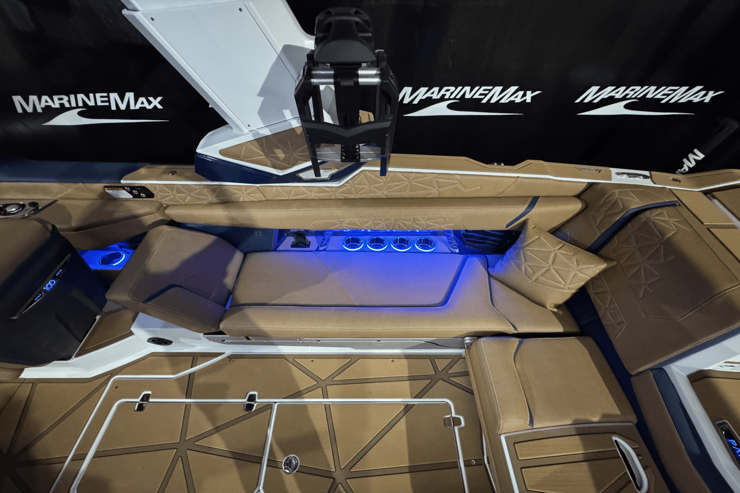 Slide: The Image of Nautique G25 Paragon 2025 - 22