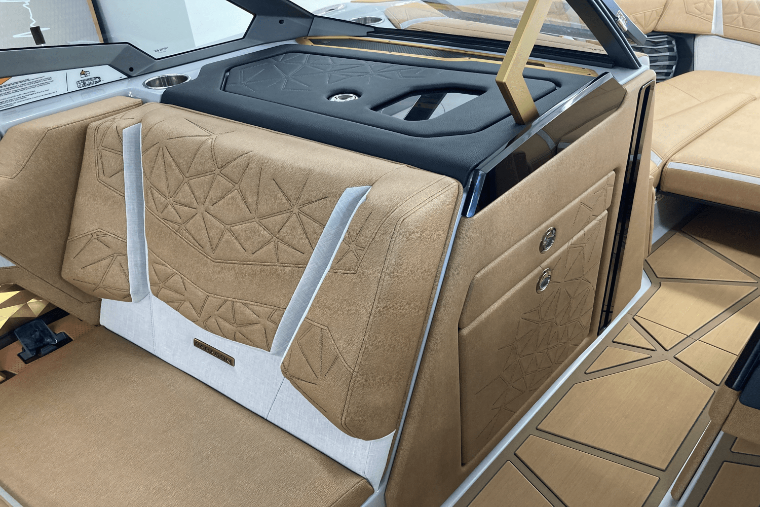 Slide: The Image of Nautique G25 Paragon 2025 - 23