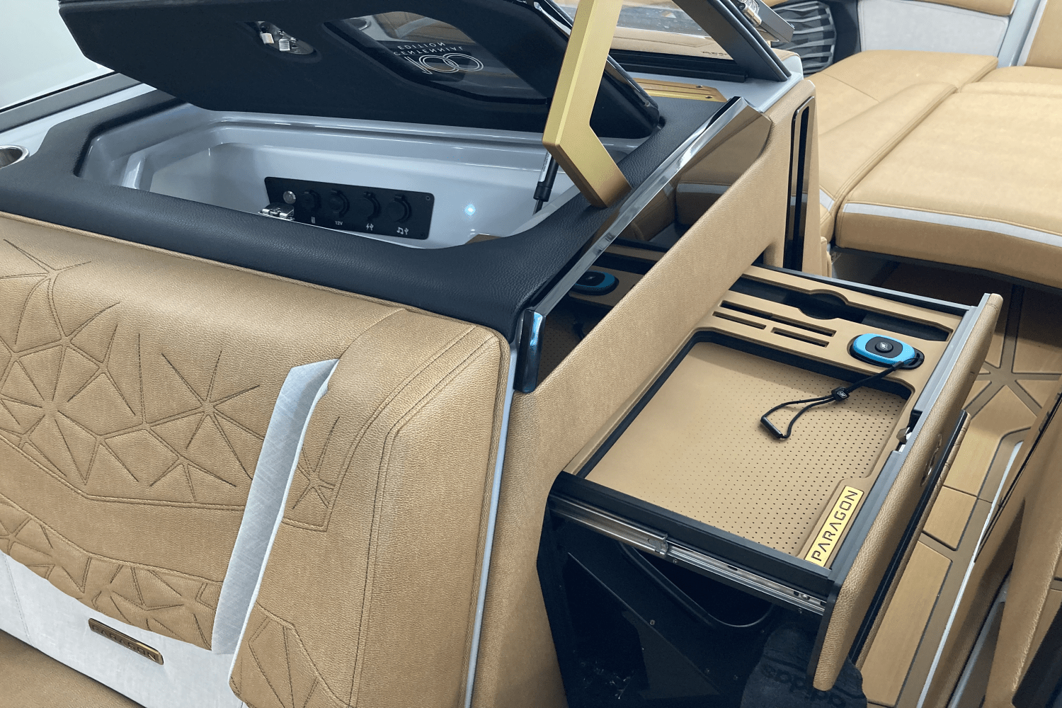 Slide: The Image of Nautique G25 Paragon 2025 - 25