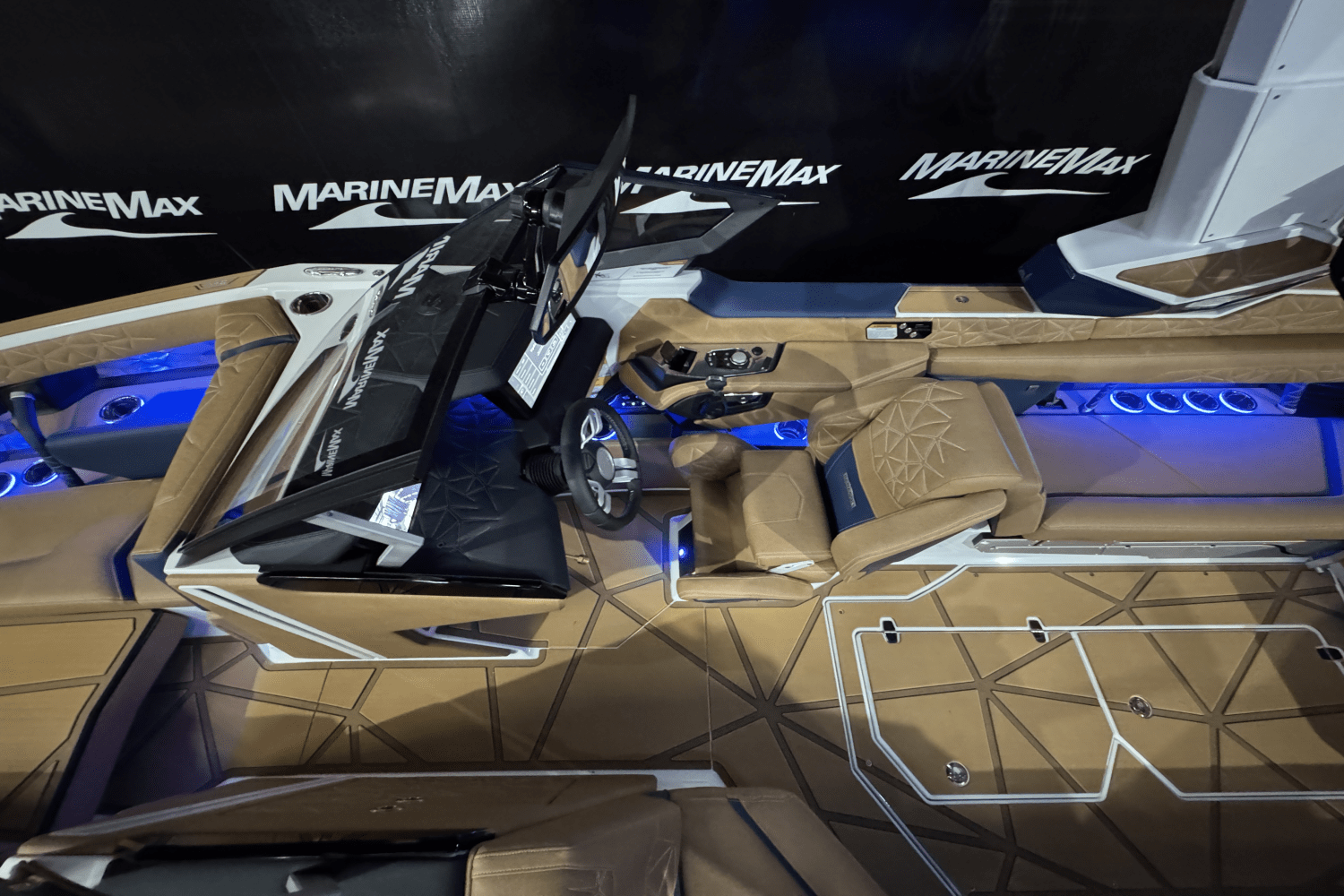 Slide: The Image of Nautique G25 Paragon 2025 - 37