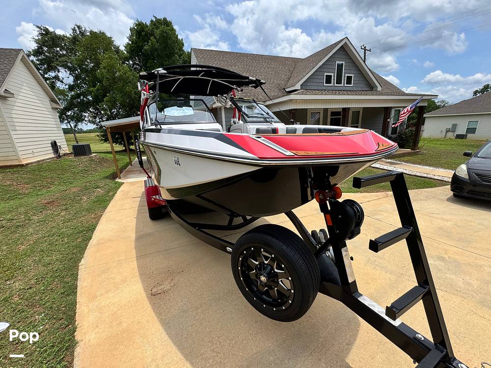 Slide: The Image of Nautique Super Air G23 2013 - 15511866