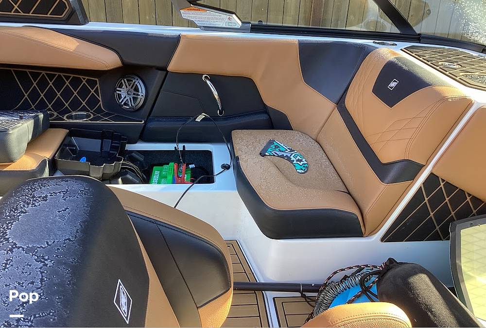Slide: The Image of Nautique Super Air Gs20 2022 - 47