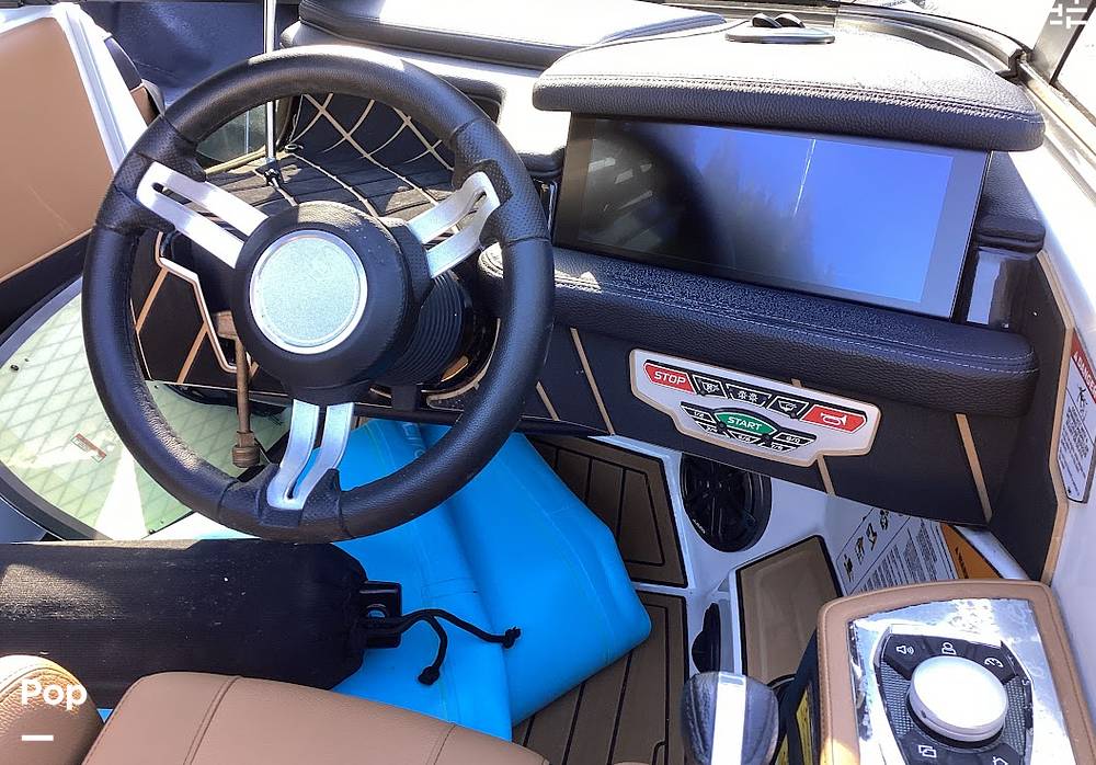 Slide: The Image of Nautique Super Air Gs20 2022 - 9