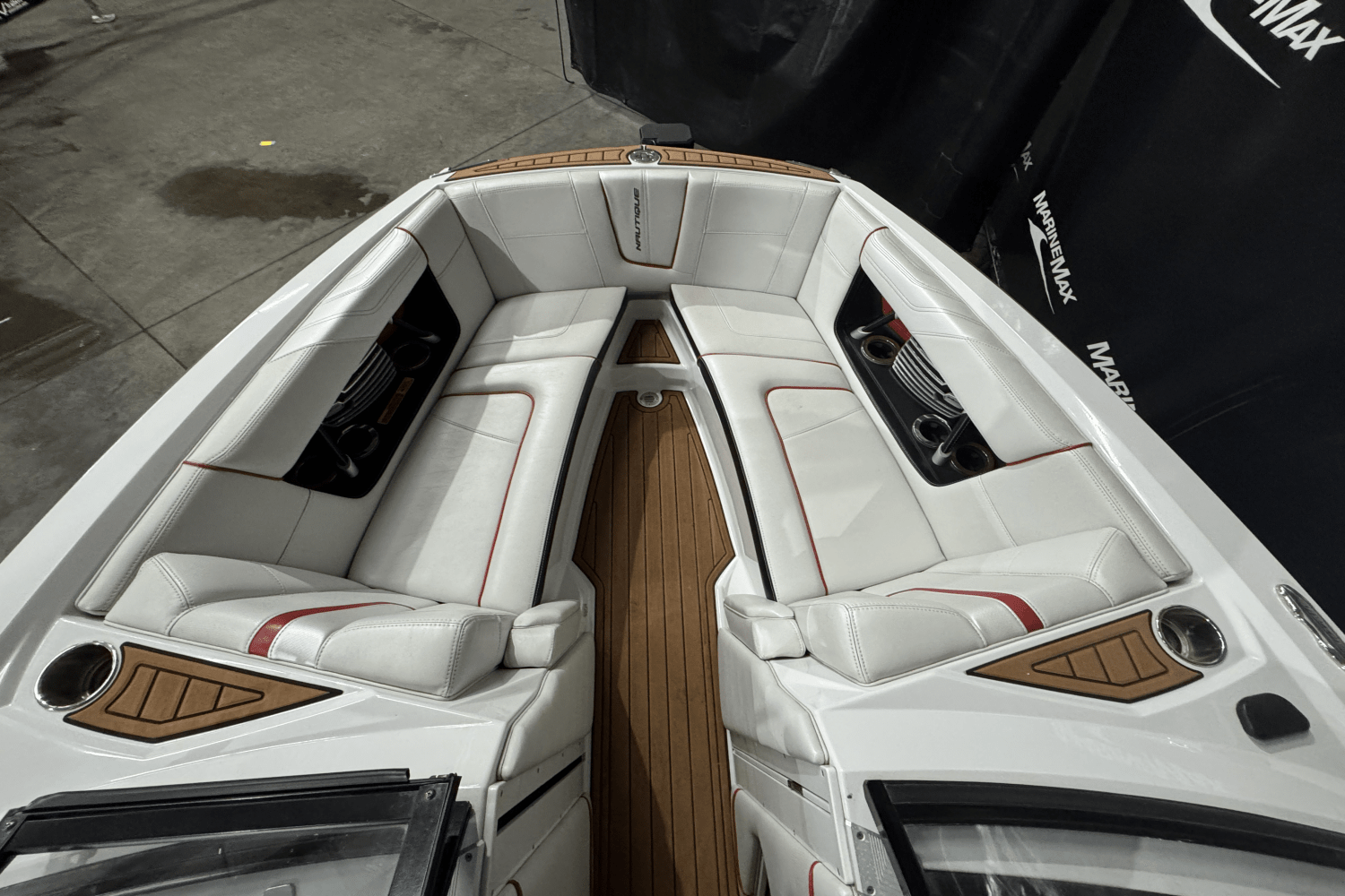 Slide: The Image of Nautique Super Air Nautique G23 2014 - 33