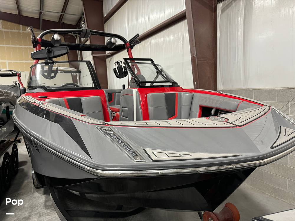 Slide: The Image of Nautique SUPER AIR NAUTIQUE G23 2019 - 14005291