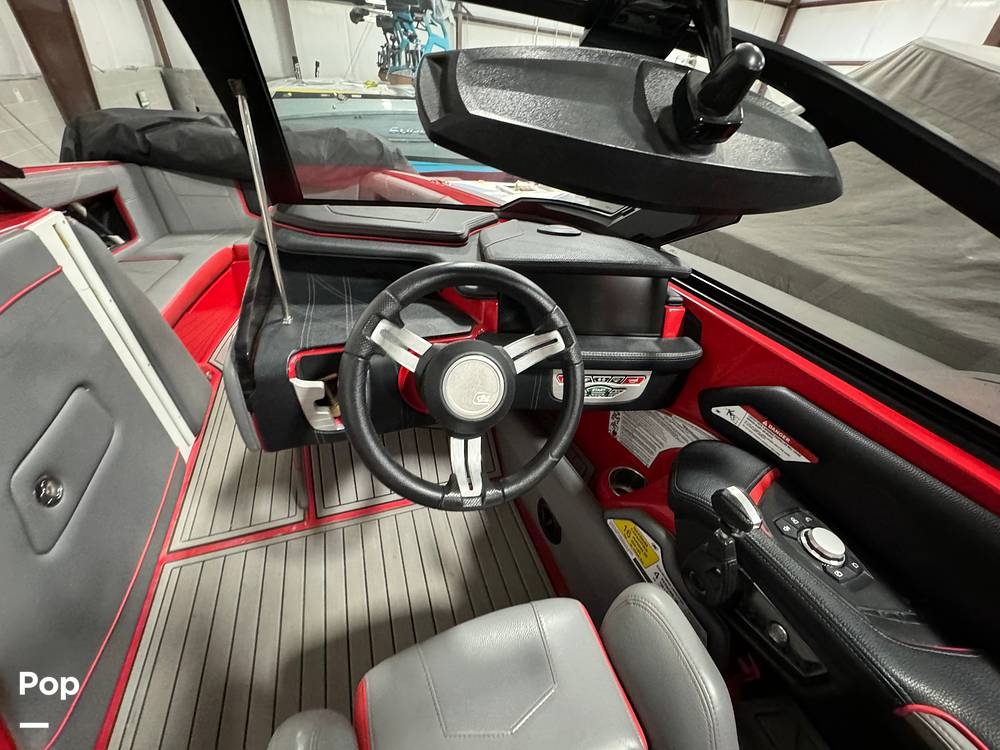 Slide: The Image of Nautique SUPER AIR NAUTIQUE G23 2019 - 14005419