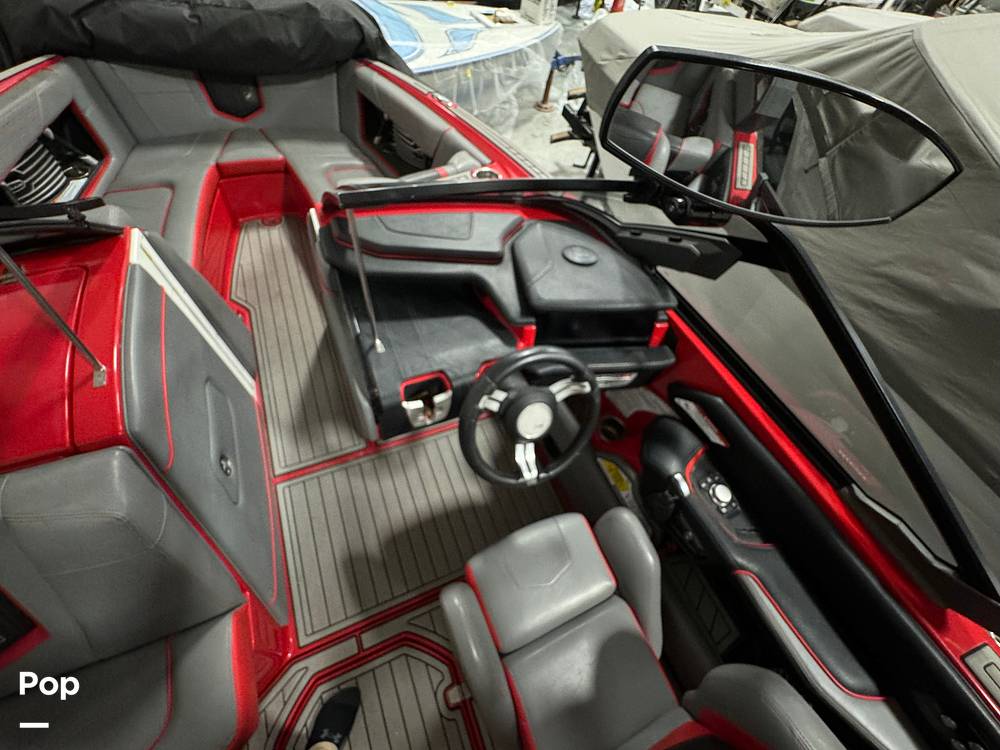 Slide: The Image of Nautique SUPER AIR NAUTIQUE G23 2019 - 14005418
