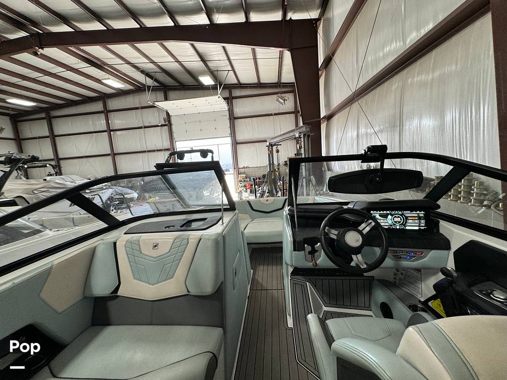 Slide: The Image of Nautique SUPER AIR NAUTIQUE G23 2021 - 14085663