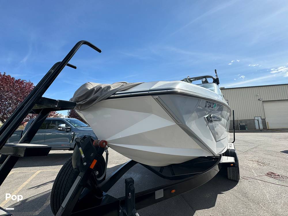 Slide: The Image of Nautique SUPER AIR NAUTIQUE G23 2021 - 14096782
